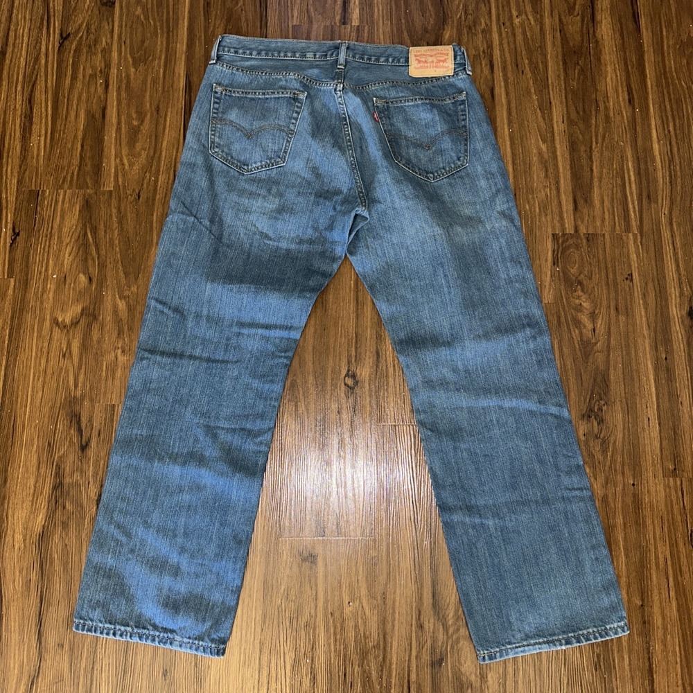 Levi's 559 Relaxed Straight Leg Jeans Medium Wash Denim Mens W36 L32 Fits 34x31 - Picture 3 of 7